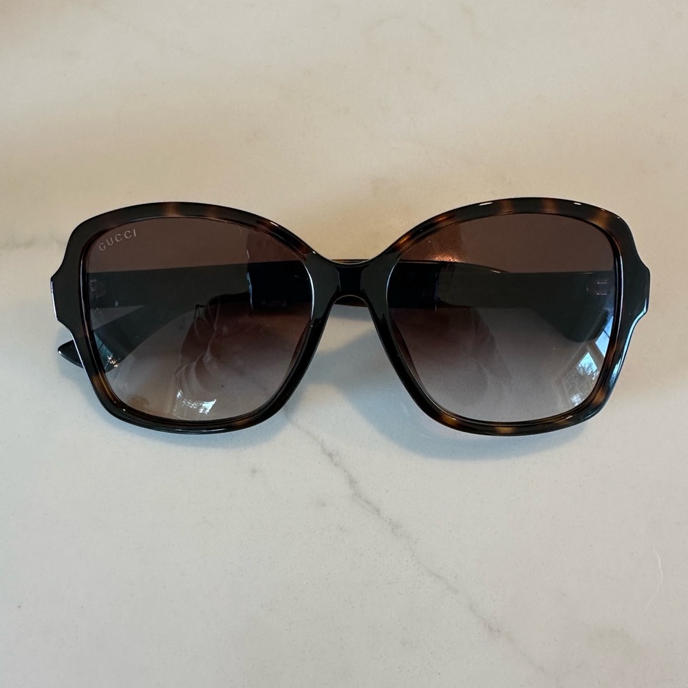 Gucci Square Monochromatic Sunglasses, Havana